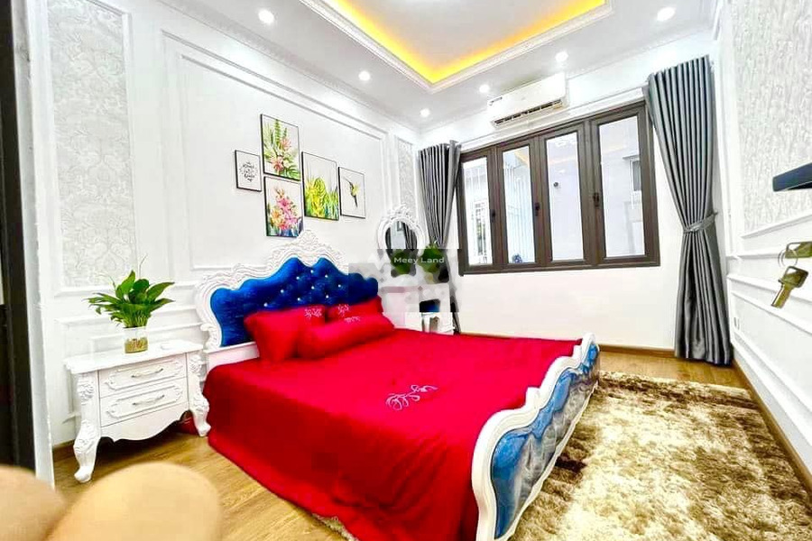 Tổng quan trong căn nhà có 5 PN bán nhà giá bán đề cử từ 4.65 tỷ có diện tích gồm 38m2 vị trí nằm tại Trần Bình, Hà Nội-01