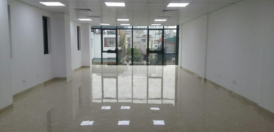 Hiện nay tôi đang, cho thuê sàn văn phòng vị trí đẹp ngay tại Duy Tân, Dịch Vọng Hậu giá thuê siêu khủng 13 triệu/tháng có diện tích gồm 80m2