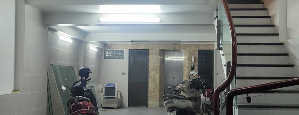 Cho thuê tầng lửng toà nhà Vũ Hữu DT 50m2 MT 5m, hoàn thiện điều hoà làm văn phòng miễn phí gửi xe -03