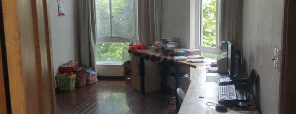 Cho thuê nhà căn góc 4Tầng kdc Tân Phong Quận 7- Có sẵn 1 số nội thất -02