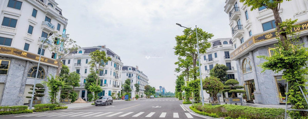 Giá 33 tỷ bán nhà có diện tích chính 130m2 vị trí hấp dẫn nằm ở Kiến Hưng, Hà Nội hỗ trợ mọi thủ tục miễn phí, giá mùa dịch.-02