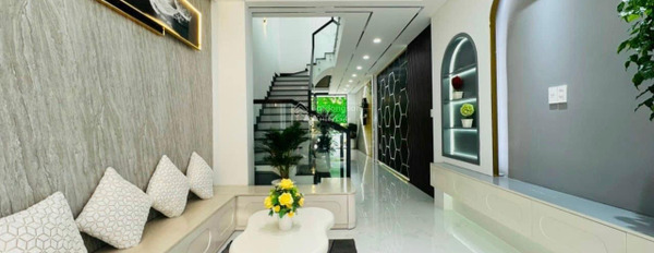 Trong căn này gồm 3 phòng ngủ, bán nhà ở diện tích chuẩn 75m2 vị trí đặt tọa lạc ở Đặng Văn Ngữ, Hồ Chí Minh-02