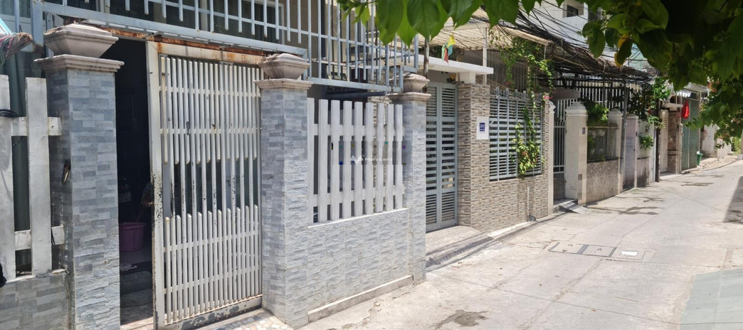 Bán nhà vị trí mặt tiền ngay trên Phước Mỹ, Đà Nẵng bán ngay với giá rẻ bất ngờ 6 tỷ diện tích gồm 112m2 tổng quan nhà thì gồm có 2 phòng ngủ