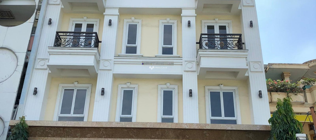 Cho thuê nhà, thuê ngay với giá thương mại 16 triệu/tháng có một diện tích sàn 32.4m2 vị trí đẹp tọa lạc tại Lê Hồng Phong, Quận 10
