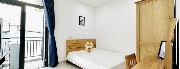 Căn hộ 1 phòng ngủ, cho thuê căn hộ mặt tiền tọa lạc ngay tại Phú Nhuận, Hồ Chí Minh, tổng quan căn hộ gồm 1 phòng ngủ, 1 WC gặp để trao đổi-02