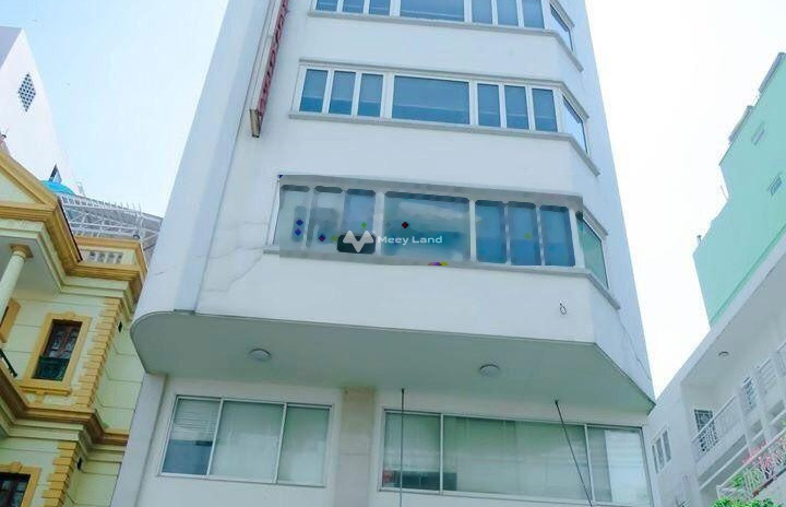 Cần xoay gấp tiền bán nhà có diện tích rộng 144.7m2 bán ngay với giá siêu mềm từ 102 tỷ vị trí đẹp tại Nguyễn Văn Thủ, Quận 1 ở lâu dài
