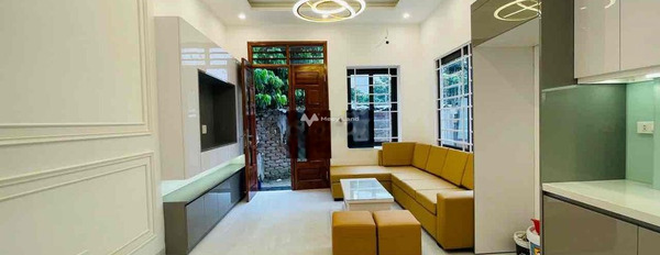 Ngôi nhà có 4 phòng ngủ bán nhà bán ngay với giá tốt bất ngờ chỉ 4.2 tỷ có diện tích chính 35m2 vị trí mặt tiền tọa lạc gần Cầu Diễn, Minh Khai-02