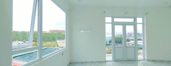 Ngôi nhà này gồm 10 PN, bán nhà ở có diện tích gồm 146m2 bán ngay với giá siêu rẻ chỉ 21 tỷ vị trí trung tâm Nguyễn Công Trứ, Lâm Đồng-02