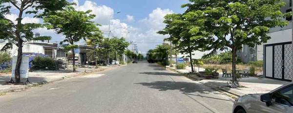 Bán lô đất đường 10m5 sạch đẹp ngay Minh Mạng HX -03