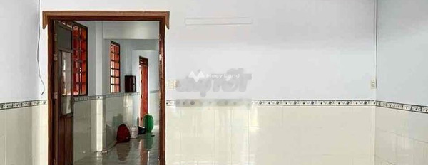 Nhà gồm 2 phòng ngủ cho thuê nhà ở với diện tích 200m2 thuê ngay với giá khoảng 6.5 triệu/tháng vị trí mặt tiền ngay tại Nguyễn Tri Phương, Bình Dương-03