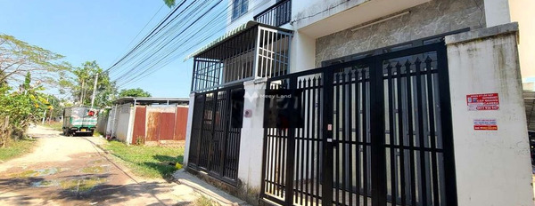 Giá khoảng 2.5 triệu/tháng, cho thuê nhà diện tích là 40m2 nằm ngay Tỉnh Lộ 9, Long An, tổng quan bên trong nhà 2 phòng ngủ, 2 WC thuận tiện di chuyển-02