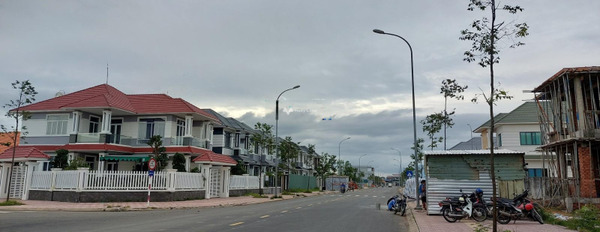Bán biệt thự tọa lạc ngay Nguyễn Trãi, Gò Công giá bán chính chủ 7.9 tỷ có diện tích chính 276m2, hướng Nam-02