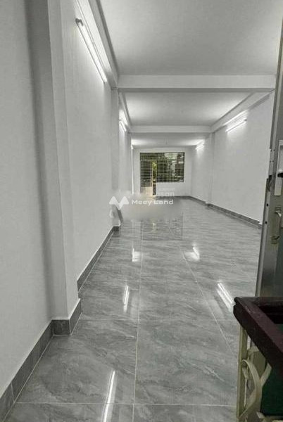 Cho thuê nhà với diện tích thực 100m2 vị trí mặt tiền tọa lạc ở Đường C18, Hồ Chí Minh thuê ngay với giá ưu đãi từ 30 triệu/tháng-01