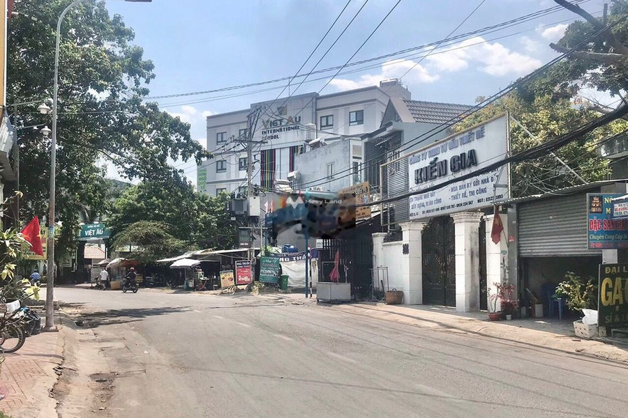 Diện tích 264m2 bán nhà ở vị trí tốt ngay Quận 12, Hồ Chí Minh ngôi nhà gồm có 2 phòng ngủ hỗ trợ mọi thủ tục miễn phí-01