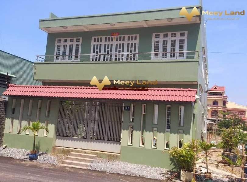 Nhà có tổng 5 PN, bán nhà ở có diện tích 200m2 giá bán phải chăng từ 14.5 tỷ vị trí mặt tiền ngay tại Nguyễn Cửu Phú, Hồ Chí Minh hướng Đông - Nam-01