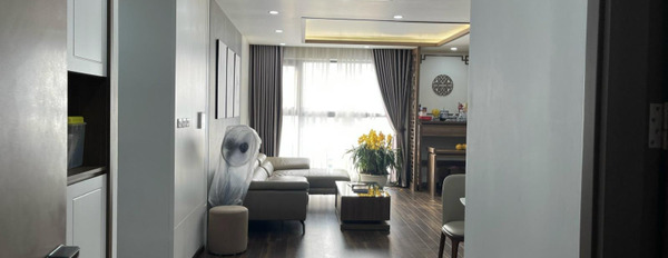 Căn hộ nhìn chung có tổng 3 phòng ngủ, cho thuê căn hộ vị trí đẹp tọa lạc ngay tại Dịch Vọng, Cầu Giấy, 2 WC thuận tiện di chuyển-02