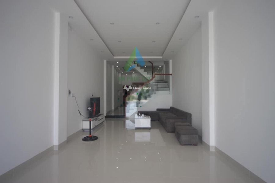 Cho thuê nhà vị trí thuận lợi tọa lạc tại Hòa Khánh Bắc, Đà Nẵng, giá thuê cơ bản 12 triệu/tháng có diện tích chung 85m2, nhà bao gồm có 3 phòng ngủ-01