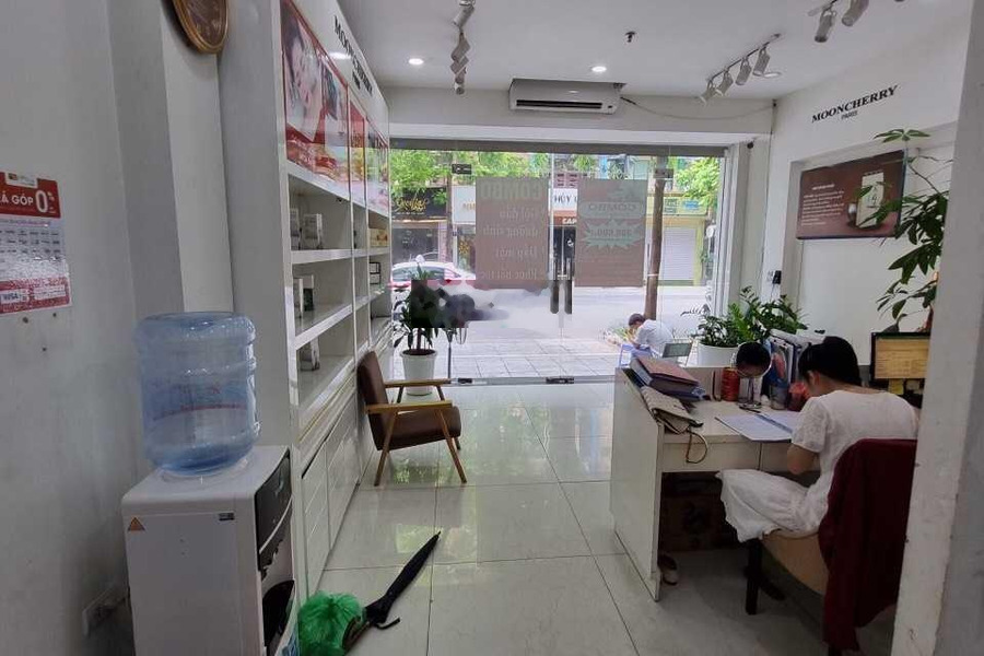 Cho thuê NR phố Minh Khai, Hai Bà Trưng DT 35m2x4T thông sàn, làm cty, vp, lớp học. Giá 22tr -01