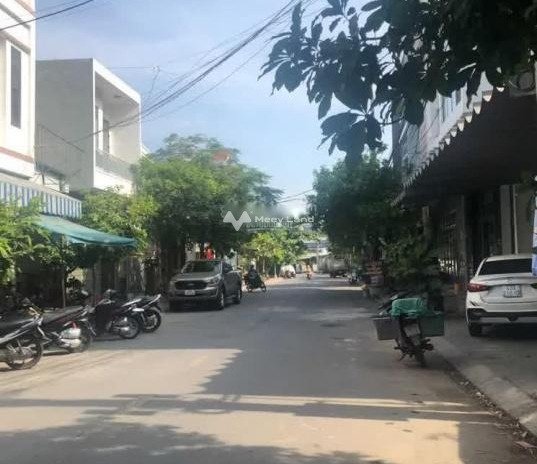 Thuê ngay với giá cơ bản từ 6 triệu/tháng, cho thuê nhà diện tích vừa phải 81m2 vị trí ngay ở Nguyễn Biểu, Đà Nẵng bãi đậu xe rộng