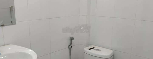 NHÀ CĂN GÓC 776 PHẠM VĂN BẠCH DT: 5 X 11 TRỆT LẦU 3 PN 1 WC -03