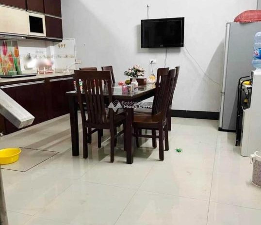 Cho thuê nhà ở diện tích thực khoảng 50m2 thuê ngay với giá thực tế từ 12 triệu/tháng vị trí đặt tọa lạc tại Cầu Giấy, Hà Nội