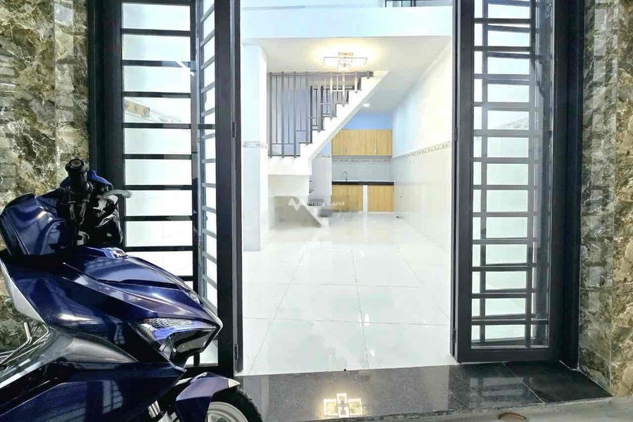 Trong nhà này có 2 PN, bán nhà ở có diện tích gồm 24m2 bán ngay với giá khởi đầu chỉ 880 triệu tọa lạc ngay trên Nhà Bè, Hồ Chí Minh-01