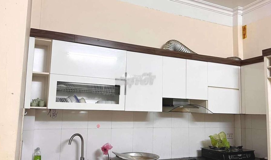 Cho thuê nhà diện tích rộng là 55m2 tọa lạc tại Phú Đô, Hà Nội thuê ngay với giá đặc biệt từ 14 triệu/tháng, nhà bao gồm 5 phòng ngủ, 3 WC-01