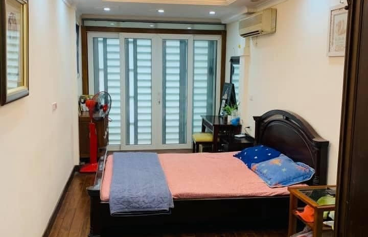 Cần bán căn hộ chung cư N02 tại Trần Quý Kiên, Cầu Giấy, Hà Nội. Diện tích 70m2, giá 2 tỷ