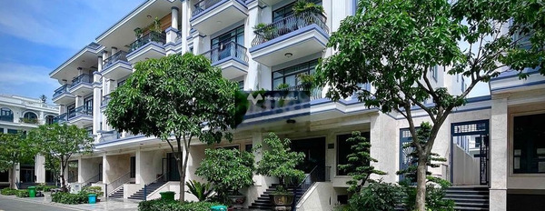 Nhà có 4 PN bán nhà ở có diện tích chính 198m2 bán ngay với giá khởi điểm từ 32 tỷ tọa lạc ngay ở Nguyễn Thị Nhung, Thủ Đức-03