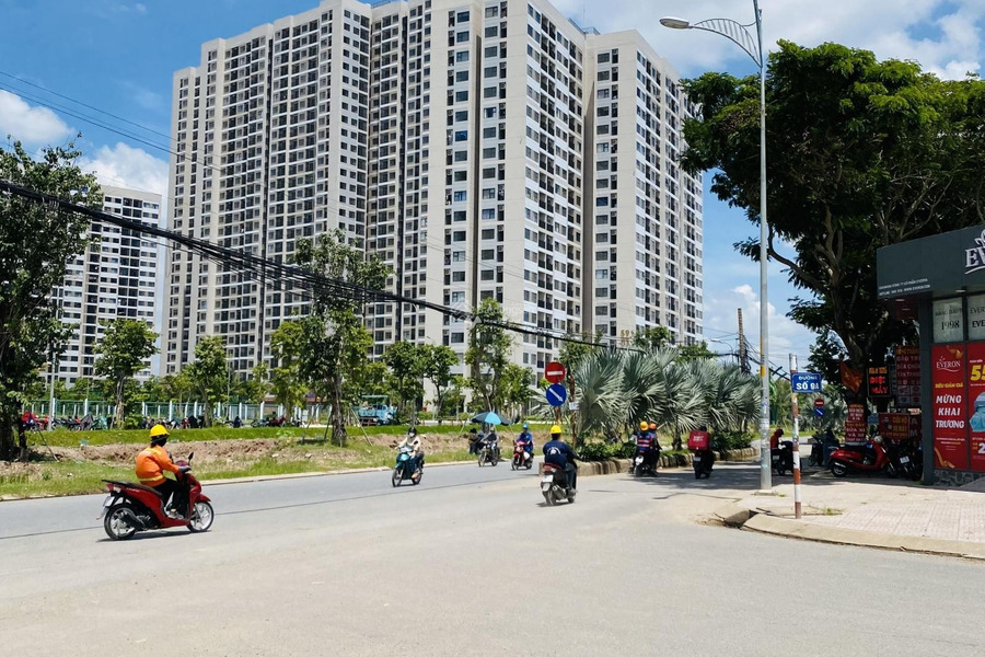 Nhà gồm 2 PN bán nhà ở có diện tích gồm 135m2 bán ngay với giá siêu mềm từ 12.5 tỷ vị trí đẹp tọa lạc ngay tại Long Thạnh Mỹ, Hồ Chí Minh, hướng Nam-01
