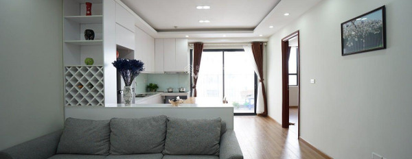 Cho thuê căn hộ vị trí đẹp ngay trên Yên Hòa, Cầu Giấy, thuê ngay với giá mua liền chỉ 15 triệu/tháng có diện tích khoảng 74m2-02