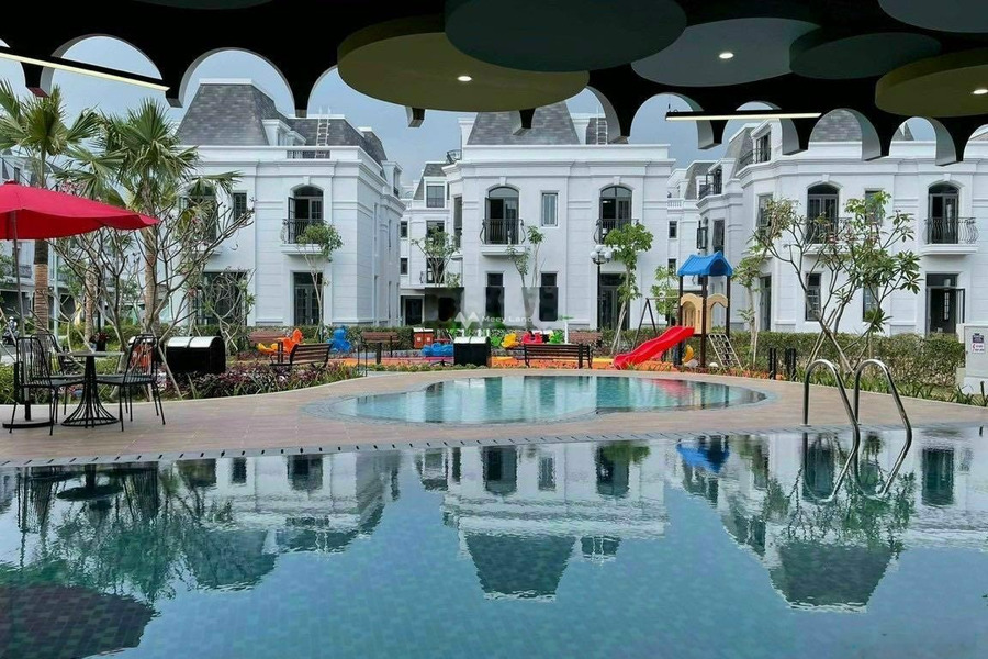 Bán biệt thự, bán ngay với giá mua ngay chỉ 11 tỷ có diện tích khoảng 120m2 vị trí cực kì thuận lợi ngay tại Phú Xuân, Hồ Chí Minh-01