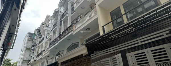 Vị trí nằm trên Gò Vấp, Hồ Chí Minh cho thuê nhà thuê ngay với giá cực rẻ 17 triệu/tháng, căn nhà gồm có 4 PN, 5 WC-02