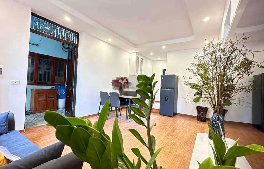 Nằm ở Chùa Bộc, Hà Nội bán chung cư bán ngay với giá siêu ưu đãi từ 2.75 tỷ, tổng quan trong căn hộ gồm 3 phòng ngủ, 2 WC giá hợp lý-01