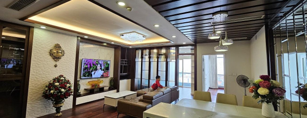 Tổng quan trong ngôi căn hộ gồm 3 PN, bán chung cư vị trí tốt tại Trung Hòa, Hà Nội, căn hộ tổng quan gồm có 3 PN, 2 WC tiện ích đầy đủ-02