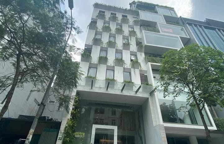 Bán hotel mặt phố Nguyễn Quang Bích - Hoàn Kiếm 126m2 x 8 tầng - mặt tiền 5,2m