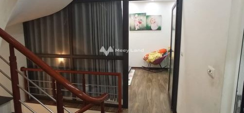 Diện tích 80m2, bán biệt thự vị trí thuận lợi nằm trên Xa La, Phúc La, hướng Tây, trong ngôi nhà này có 5 PN, với lộ đi ngang 8 m cực kì tiềm năng-03