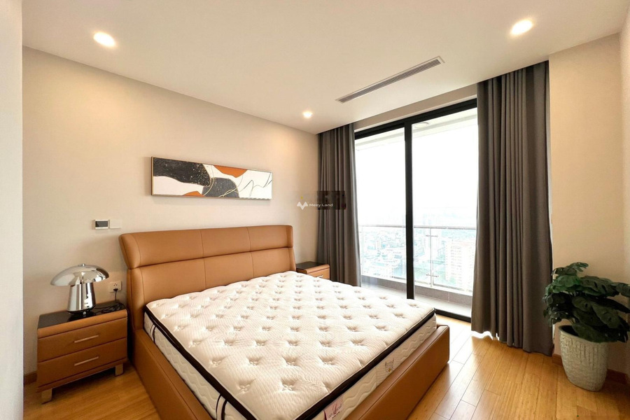 Cho thuê chung cư ngôi nhà có nội thất liền tường Đầy đủ tọa lạc ngay trên Dịch Vọng, Hà Nội thuê ngay với giá cực sốc từ 14 triệu/tháng-01