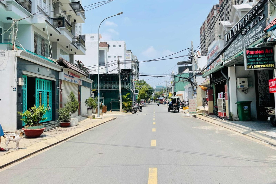 Vị trí thuận lợi ngay trên Quận 7, Hồ Chí Minh bán đất, giá cực mềm chỉ 10.8 tỷ diện tích dài 90m2-01