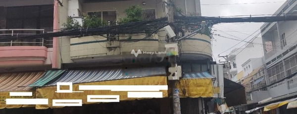 Ở tại Lê Minh Xuân, Phường 7, bán nhà, bán ngay với giá cực êm 16.5 tỷ diện tích khoảng 100m2, trong ngôi nhà này có 4 PN cảm ơn bạn đã đọc tin-02