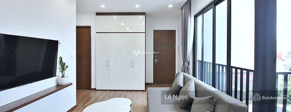 Vị trí đẹp tọa lạc tại Đặng Thai Mai, Quảng An, cho thuê chung cư, trong căn hộ tổng quan bao gồm 2 phòng ngủ, 2 WC vị trí siêu đẹp-02