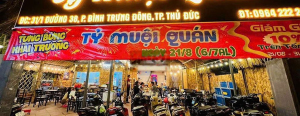 Cho thuê mặt bằng kinh doanh 256m2 căn góc giá 24tr -02