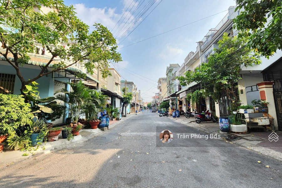Bán nhà đường số 8 khu dân cư Sóng Thần 2, cách Phạm Hữu Lầu và Nguyễn Trãi 200m-01