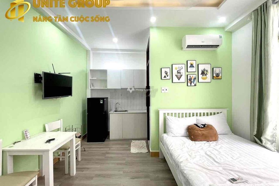 Nhà có việc gấp cho thuê chung cư vị trí đặt nằm tại Tân Định, Quận 1 thuê ngay với giá đặc biệt chỉ 6.8 triệu/tháng có diện tích là 32m2-01