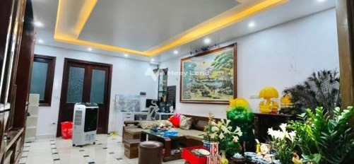 Với đường ra vào 6 m ngay Nguyễn Du, Hai Bà Trưng bán nhà giá bán chốt nhanh 26.5 tỷ tổng quan ngôi nhà này có 5 phòng ngủ-02