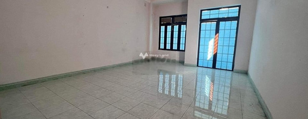 Cho thuê nhà ở có diện tích tổng là 100m2 giá thuê hấp dẫn chỉ 11 triệu/tháng vị trí đặt ở trong Nguyễn Quang Bích, Đà Nẵng-03