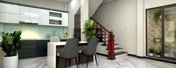 Bán nhà lô góc Yên Lạc ngõ to như phố oto đỗ cửa 42m2* 5Tgiá 8.25 tỷ -03