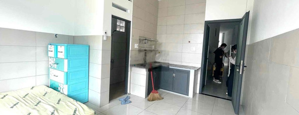 phòng trọ chính chủ - thang máy, toilet riêng, ban công -02