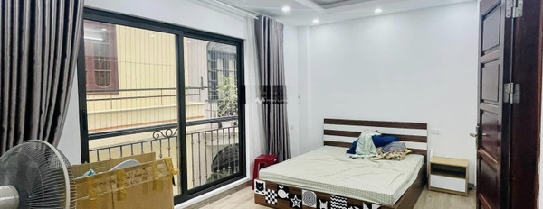 Nhà có 3 phòng ngủ bán nhà bán ngay với giá mềm 6.8 tỷ diện tích 35m2 vị trí tốt ngay Minh Khai, Hà Nội-03