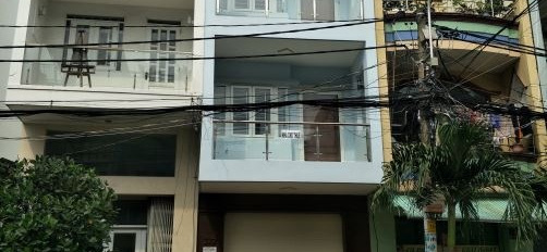 Có tổng diện tích 92m2, cho thuê nhà ở vị trí tiện lợi Quận Bình Tân, Hồ Chí Minh, nhà này bao gồm 3 PN, lộ nhựa rộng 12 m phong thủy tốt-02